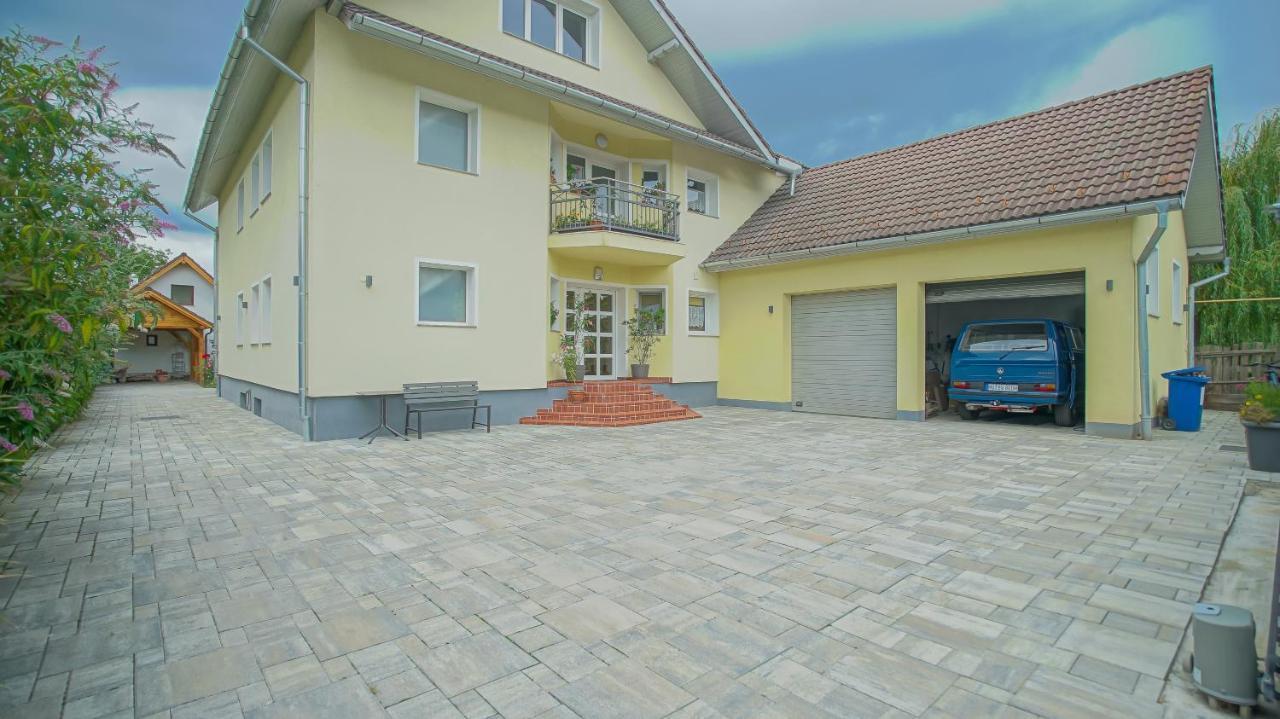 Vilux With Indoor Private Parking Apartment บราชอฟ ภายนอก รูปภาพ