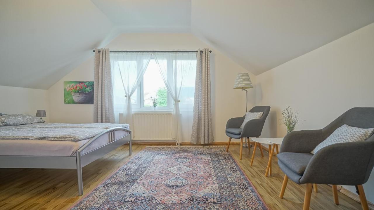 Vilux With Indoor Private Parking Apartment บราชอฟ ภายนอก รูปภาพ