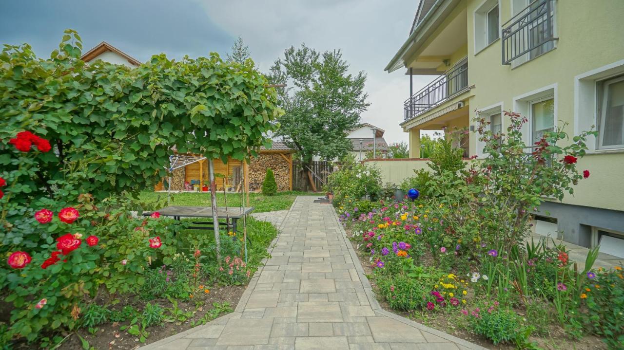 Vilux With Indoor Private Parking Apartment บราชอฟ ภายนอก รูปภาพ
