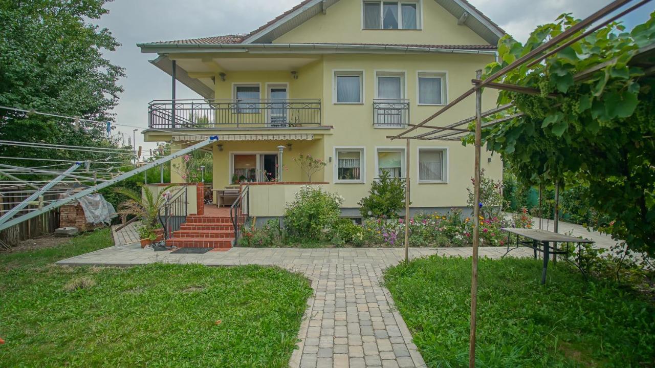 Vilux With Indoor Private Parking Apartment บราชอฟ ภายนอก รูปภาพ