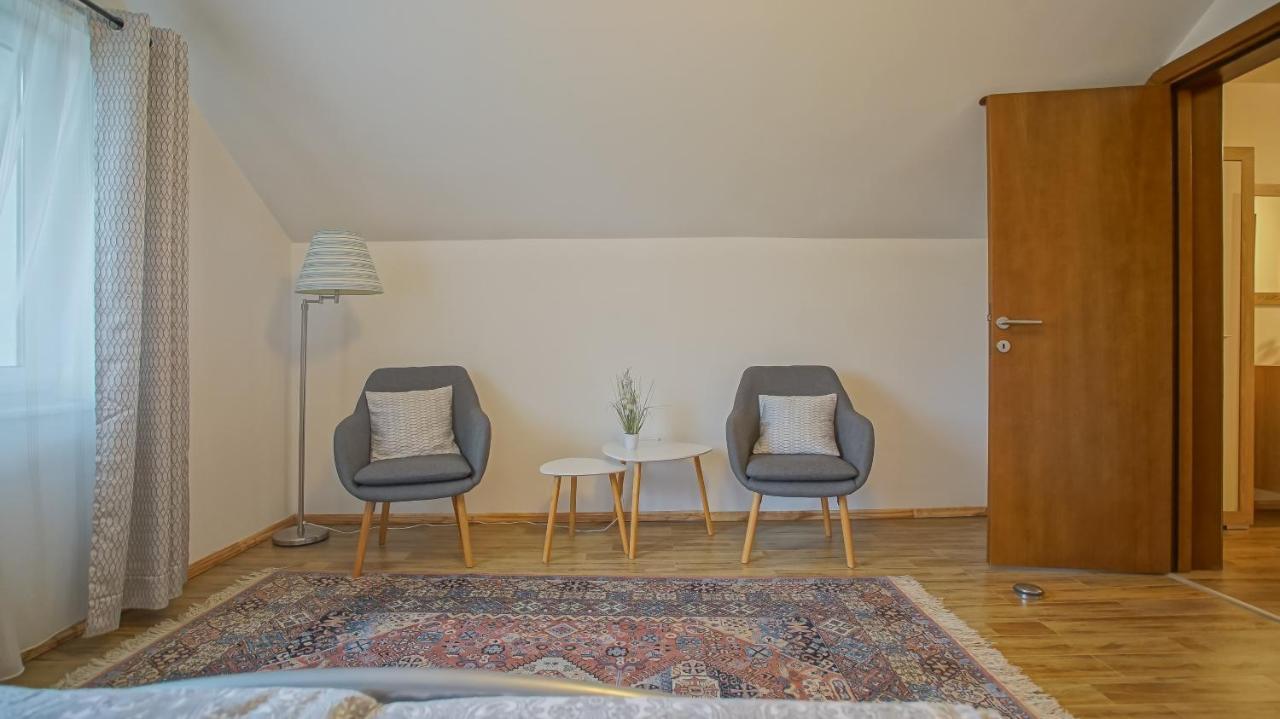 Vilux With Indoor Private Parking Apartment บราชอฟ ภายนอก รูปภาพ