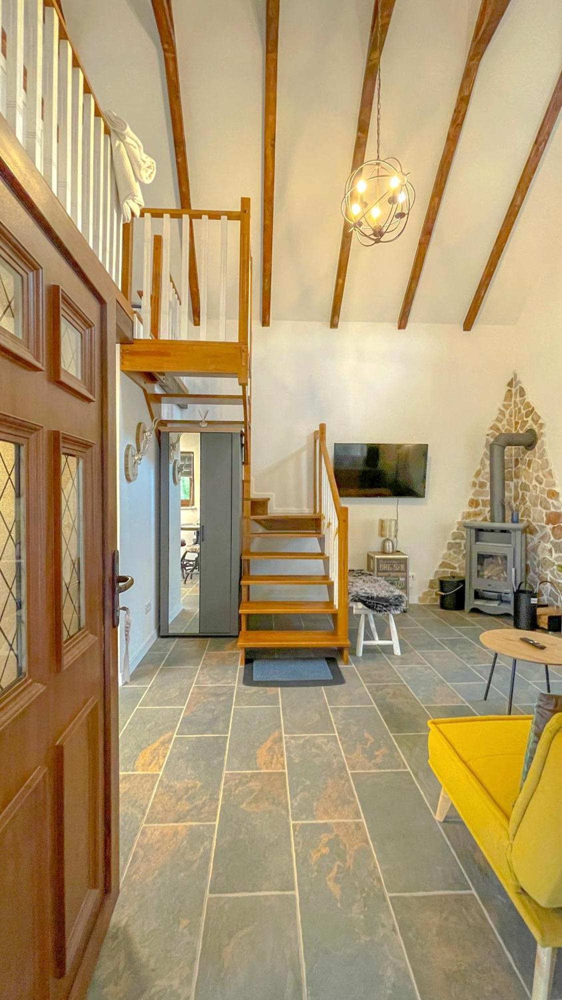 Vilux With Indoor Private Parking Apartment บราชอฟ ภายนอก รูปภาพ
